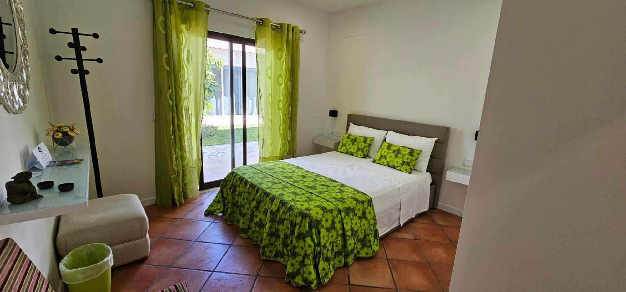Lemon Tree Relaxing Guesthouse Лагуш Экстерьер фото